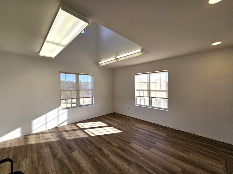 5 Walter E Foran Blvd, Flemington, NJ à louer - Photo intérieure – Image 3 sur 36