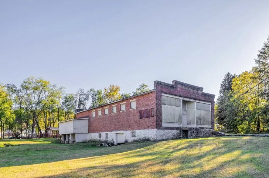 0 Depot St, Slickville, PA à vendre - Photo de l’immeuble – Image 2 sur 11