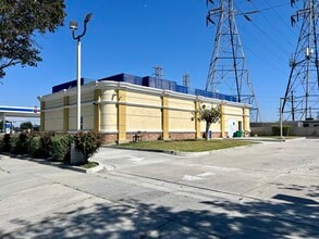 17015 Lakewood blvd, Bellflower, CA à louer Photo intérieure– Image 2 sur 7