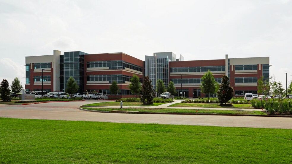 13905 University Blvd, Sugar Land, TX à vendre - Photo de l’immeuble – Image 3 sur 8