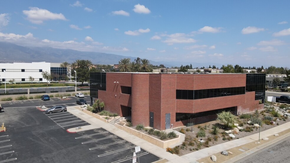 9500 Haven Ave, Rancho Cucamonga, CA à louer - Photo de l’immeuble – Image 1 sur 22