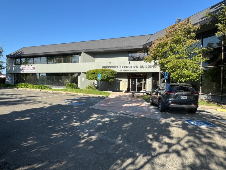 6130 Freeport Blvd, Sacramento, CA à louer - Photo de l’immeuble – Image 2 sur 6