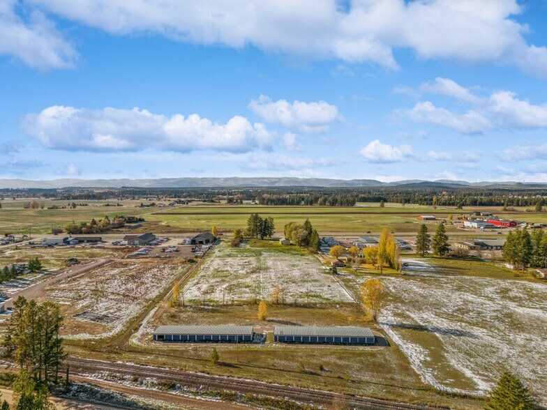 4965 US Highway 2 W, Columbia Falls, MT à vendre - Photo de l’immeuble – Image 2 sur 17