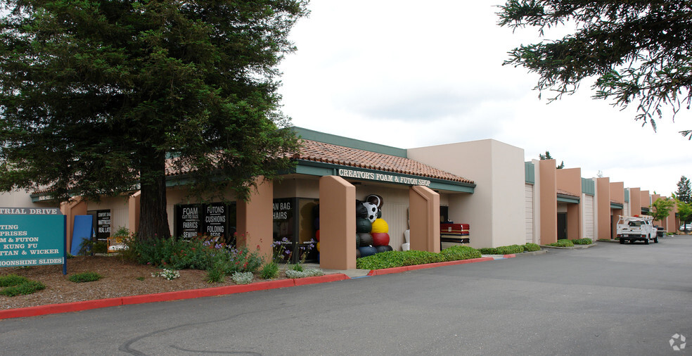 3510 Industrial Dr, Santa Rosa, CA à louer - Photo principale – Image 1 sur 16