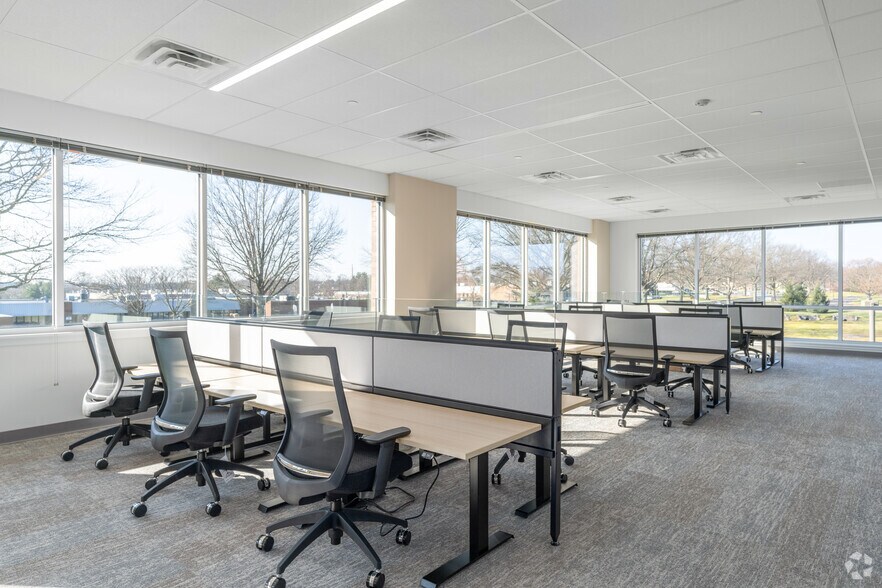 110 Gibraltar Rd, Horsham Township, PA à louer - Photo intérieure – Image 3 sur 25