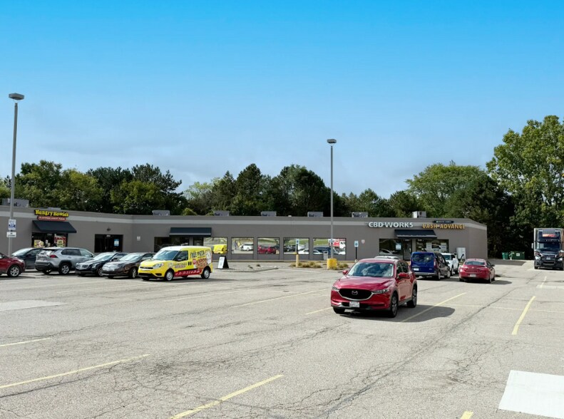 2518-2620 E Grand River Ave, Howell, MI à louer - Photo de l’immeuble – Image 3 sur 9