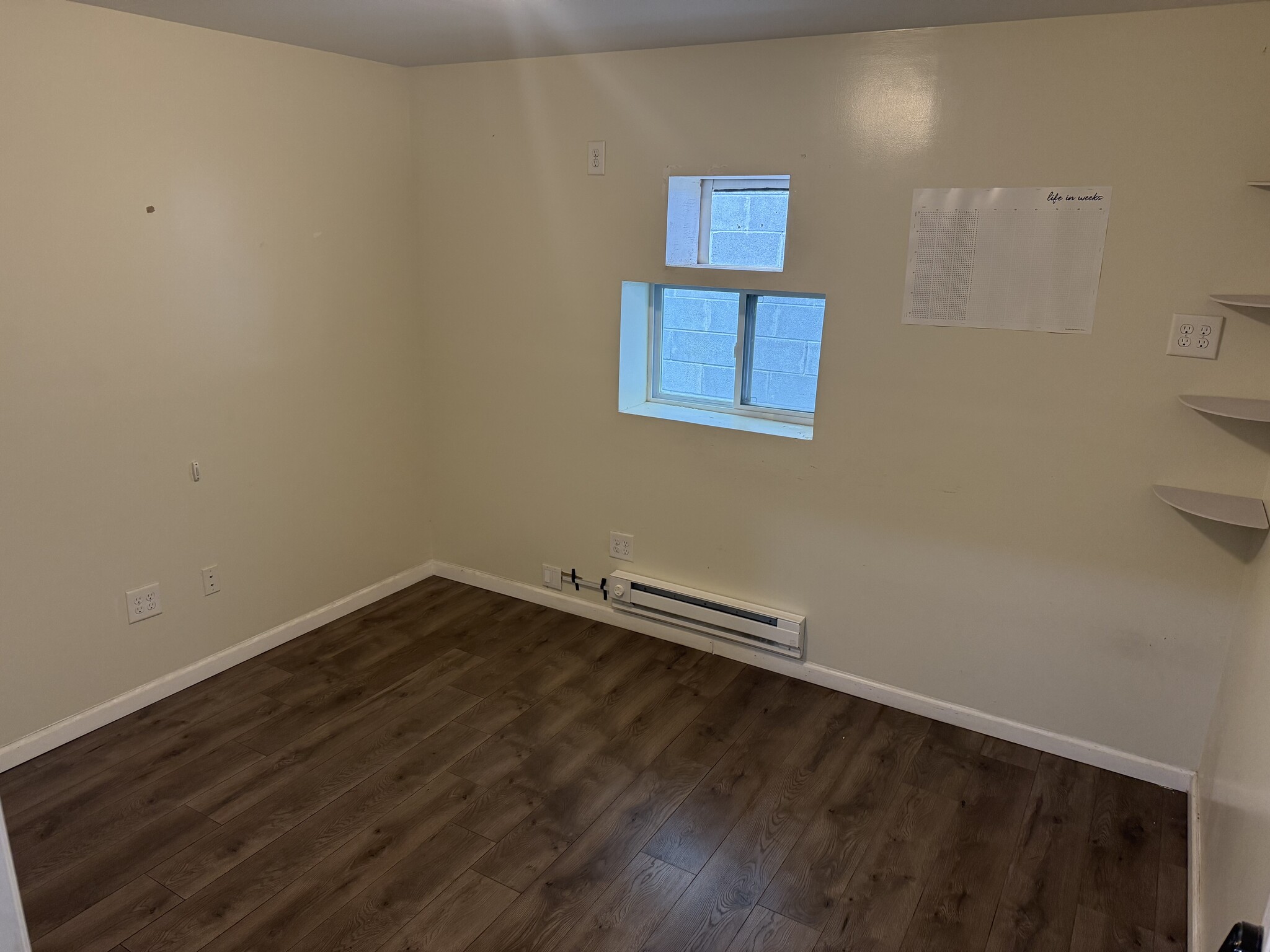 11 Wheelock Ave, Inwood, NY à louer Photo intérieure– Image 1 sur 9