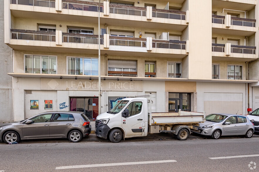 Local commercial dans Marseille à louer - Photo de l’immeuble – Image 2 sur 3