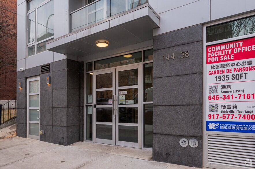 144-38 35th Ave, Flushing, NY à vendre - Photo de l’immeuble – Image 2 sur 23