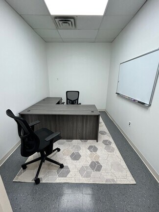 Plus de détails pour 46 Deforest Ave, East Hanover, NJ - Coworking à louer