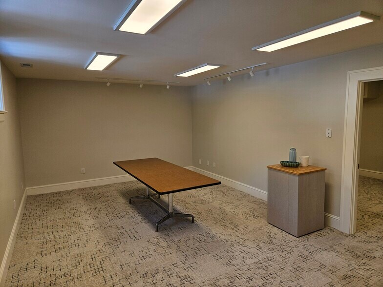 1002 Broad St, Durham, NC à louer - Photo de l’immeuble – Image 3 sur 4