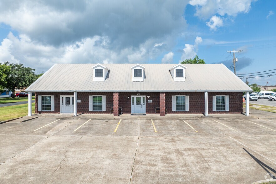 905 N Logan St, Texas City, TX à vendre - Photo de l’immeuble – Image 3 sur 14
