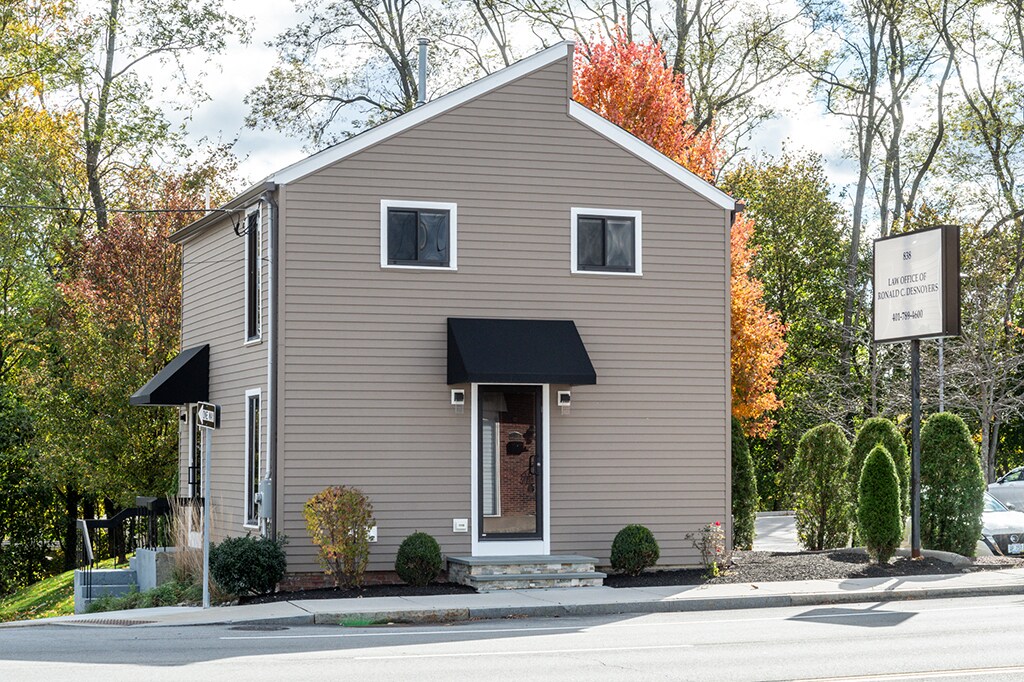 838 Reservoir Ave, Cranston, RI à vendre Photo de l’immeuble– Image 1 sur 19