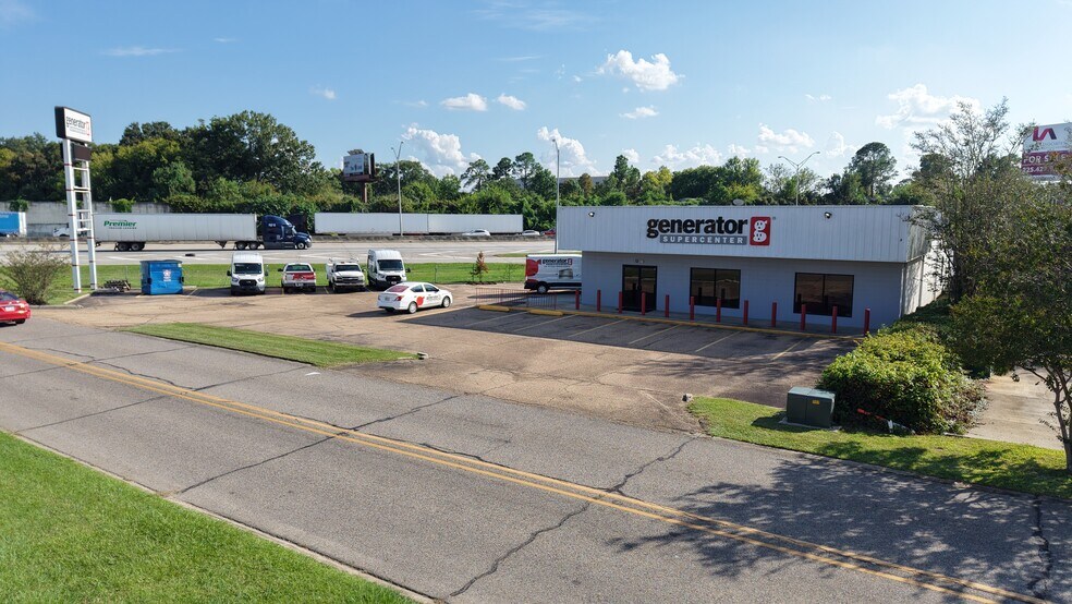 8976 Interline Ave, Baton Rouge, LA à louer - Photo de l’immeuble – Image 3 sur 7