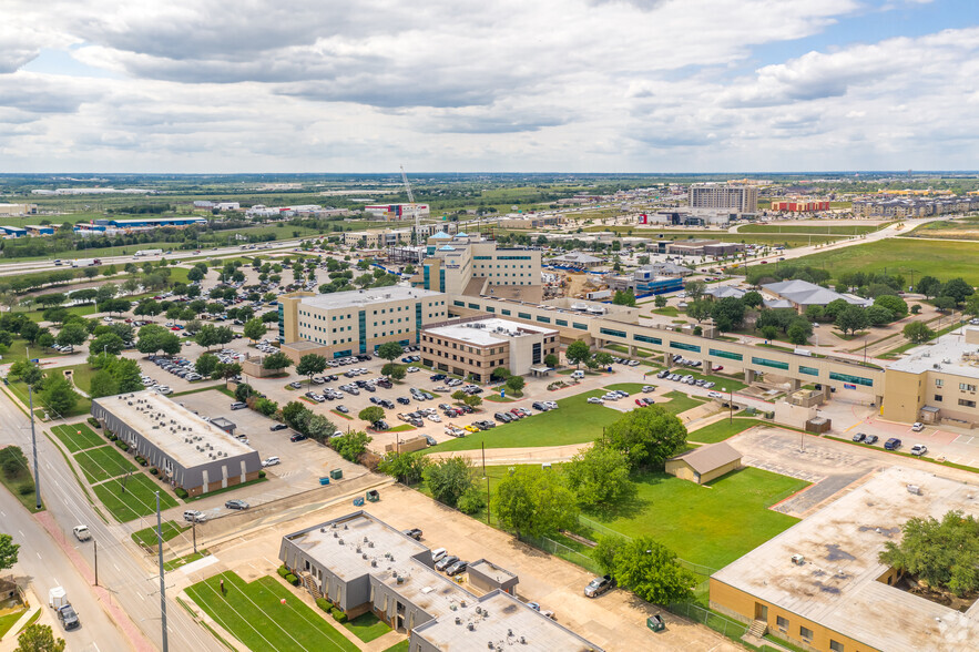 209 N Bonnie Brae St, Denton, TX à louer - Aérien – Image 2 sur 6