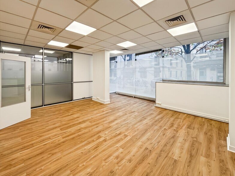 26 Rue Rennequin, Paris à louer - Photo de l’immeuble – Image 1 sur 5