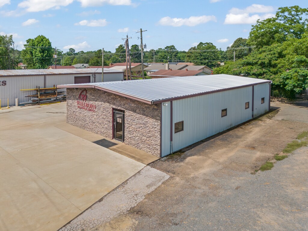 2403 S Eastman Road, Longview, TX à vendre Photo de l’immeuble– Image 1 sur 28