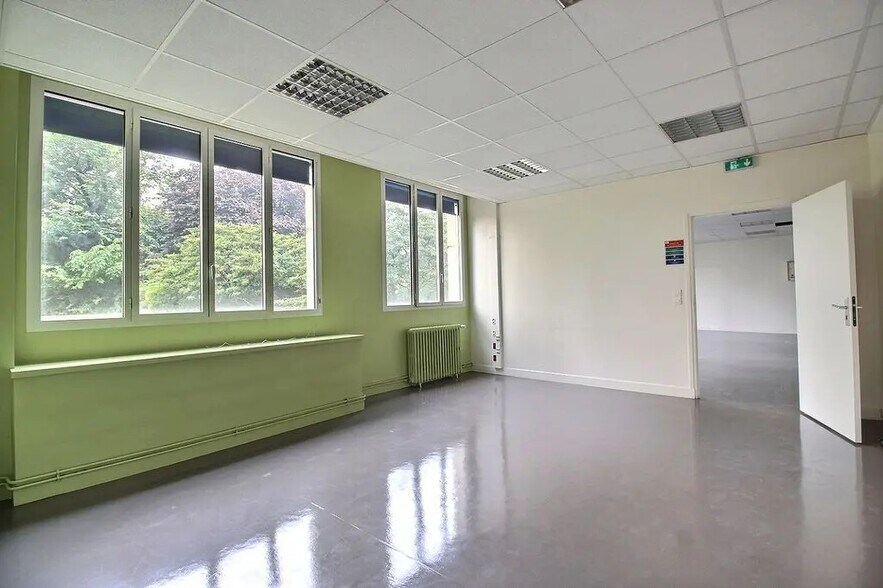 73 Rue Saint-Fargeau, Paris à louer - Photo de l’immeuble – Image 3 sur 7