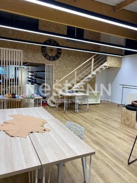 Local commercial dans Plescop à louer - Photo intérieure – Image 1 sur 3