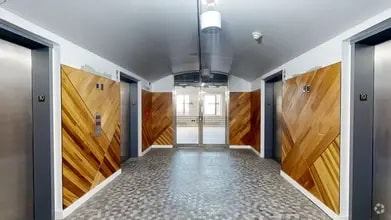 195 Montague St, Brooklyn, NY à louer Numérisation 3D Matterport– Image 1 sur 20