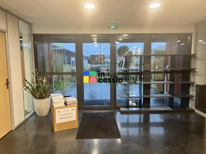 Local d'activités dans Le Mans à vendre - Photo de l’immeuble – Image 3 sur 30