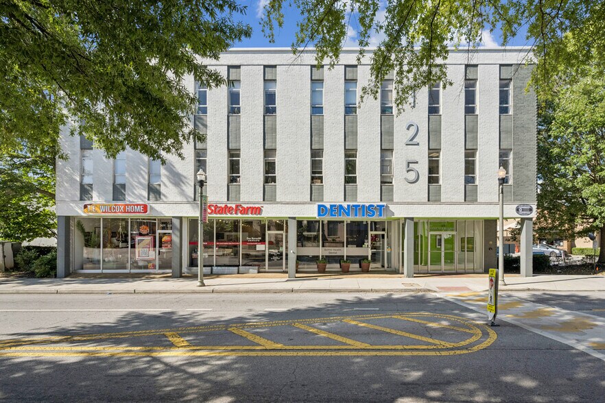 125 E Trinity Pl, Decatur, GA à vendre - Photo de l’immeuble – Image 2 sur 14