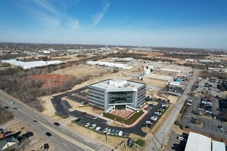 Plus de détails pour 301 NW 63rd St, Oklahoma City, OK - Bureau à louer