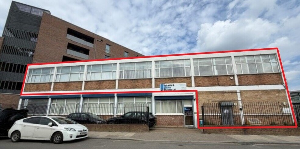 2 Constable Cres, Londres à louer - Photo de l’immeuble – Image 2 sur 10
