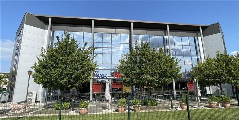 Bureau dans Montévrain à louer - Photo de l’immeuble – Image 1 sur 12
