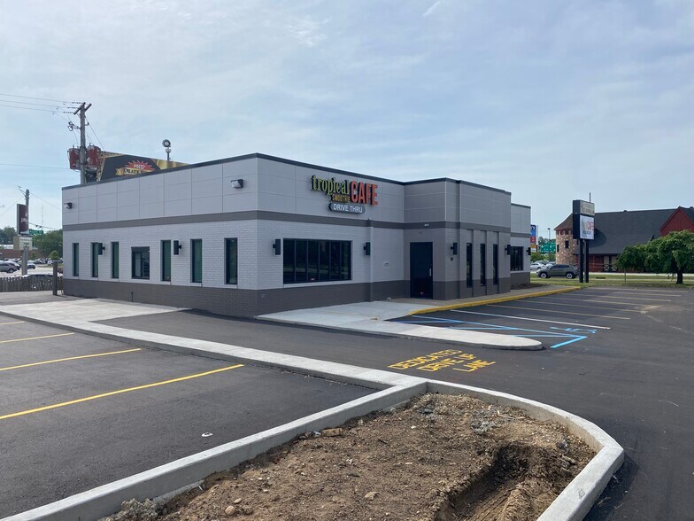 119 W Ireland Rd, South Bend, IN à louer - Photo de l’immeuble – Image 3 sur 4