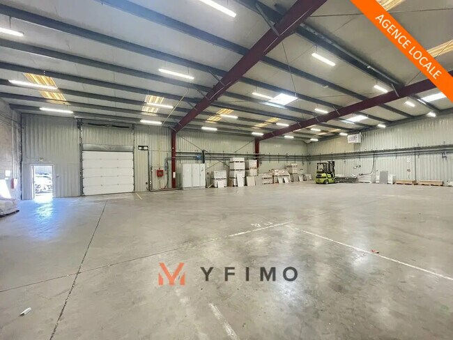 Plus de détails pour Local d'activités à louer