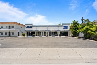 3655 N Dixie Hwy, Oakland Park, FL à louer Photo intérieure– Image 2 sur 14