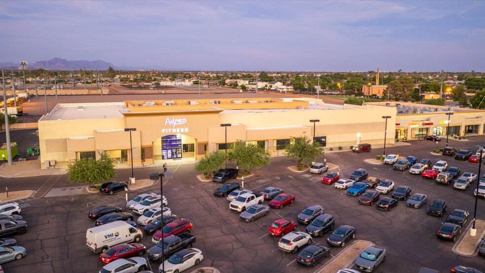 445 N Stapley Dr, Mesa, AZ à vendre - Photo de l’immeuble – Image 3 sur 9