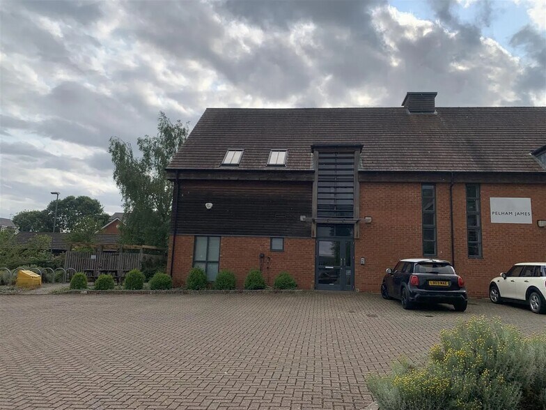 Saddlers Ct, Barleythorpe à louer - Photo de l’immeuble – Image 2 sur 6