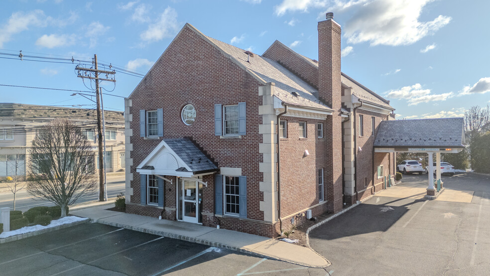 269 Main St, Madison, NJ à louer - Photo de l’immeuble – Image 3 sur 23