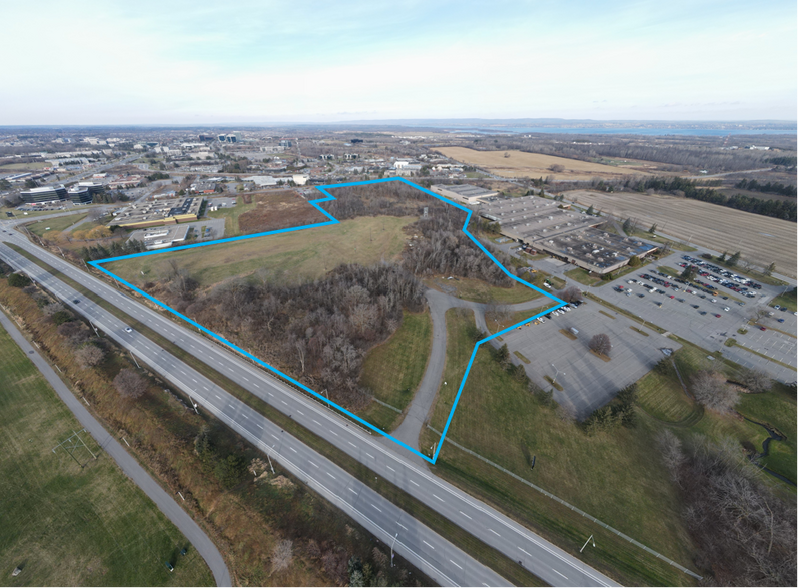 260 March Rd, Ottawa, ON à vendre - Photo de l’immeuble – Image 1 sur 1