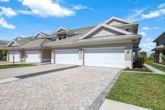 Plus de détails pour 273 Indies Dr E, Naples, FL - Logement à vendre