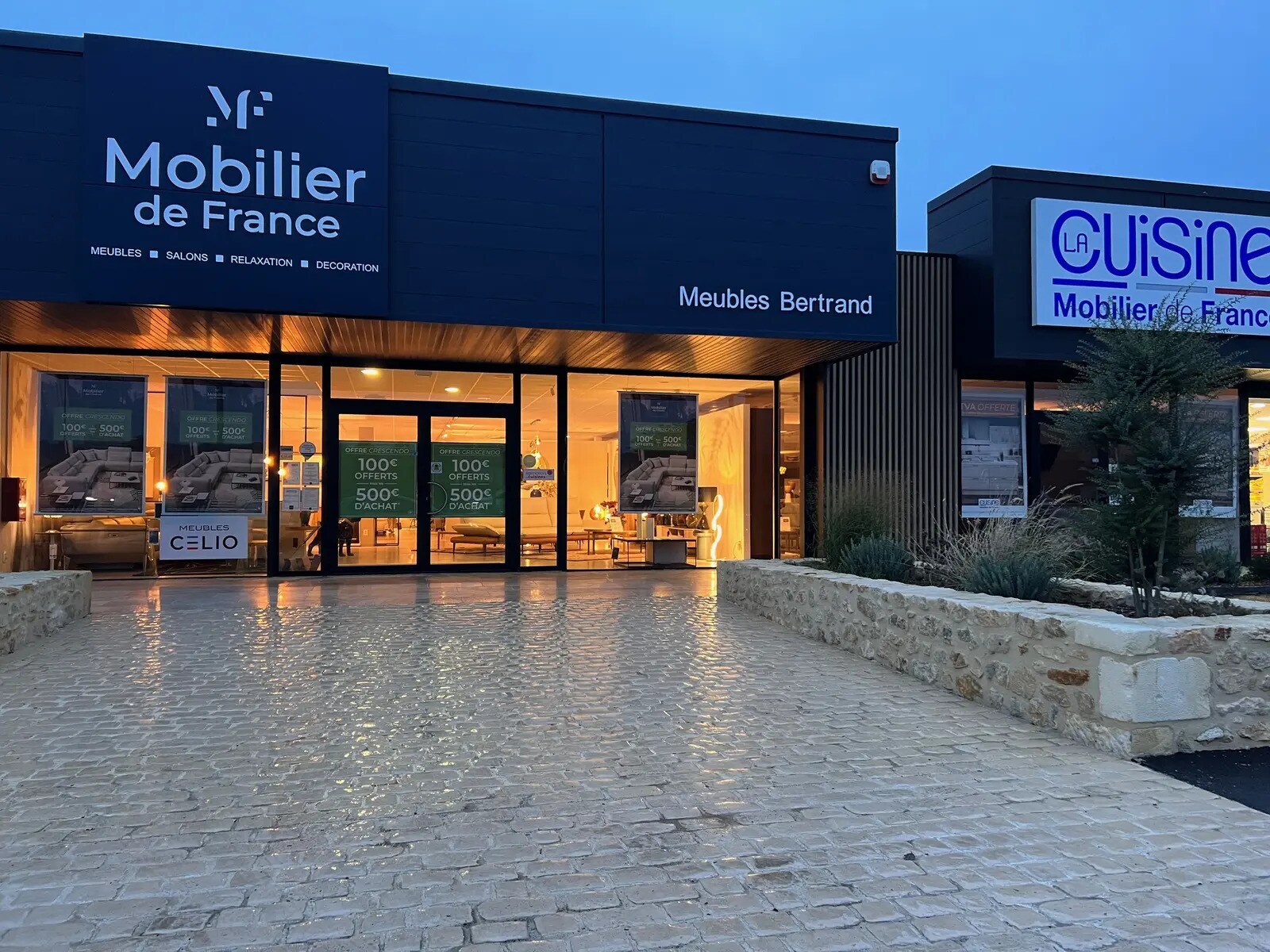 2950 Avenue De Bordeaux, Bias à vendre Photo de l’immeuble– Image 1 sur 1