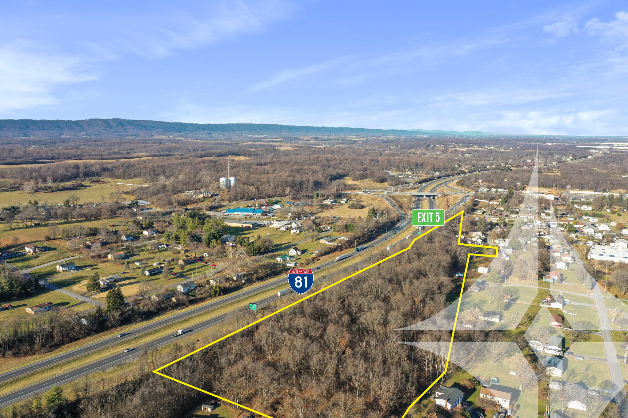 370 Kerns st, Inwood, WV à vendre Photo principale– Image 1 sur 5