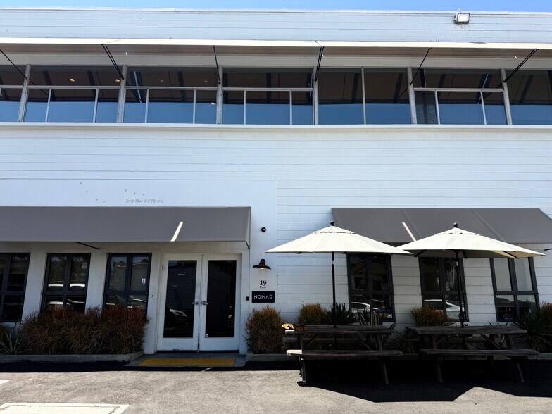 19 E Ortega St, Santa Barbara, CA à louer - Photo de l’immeuble – Image 3 sur 14