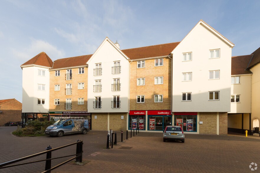 1-3 Brickfields Rd, South Woodham Ferrers à louer - Photo de l’immeuble – Image 2 sur 4