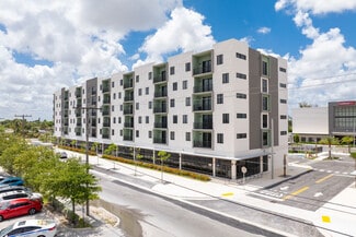 Plus de détails pour 8400 NW 27th Ave, Miami, FL - Local commercial à louer