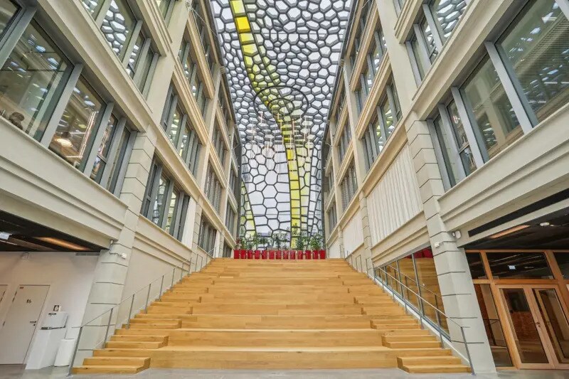 251 Boulevard De Vaugirard, Paris à louer - Photo de l’immeuble – Image 3 sur 21