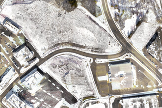 1670 N Service Rd E, Oakville, ON - VUE AÉRIENNE  vue de carte