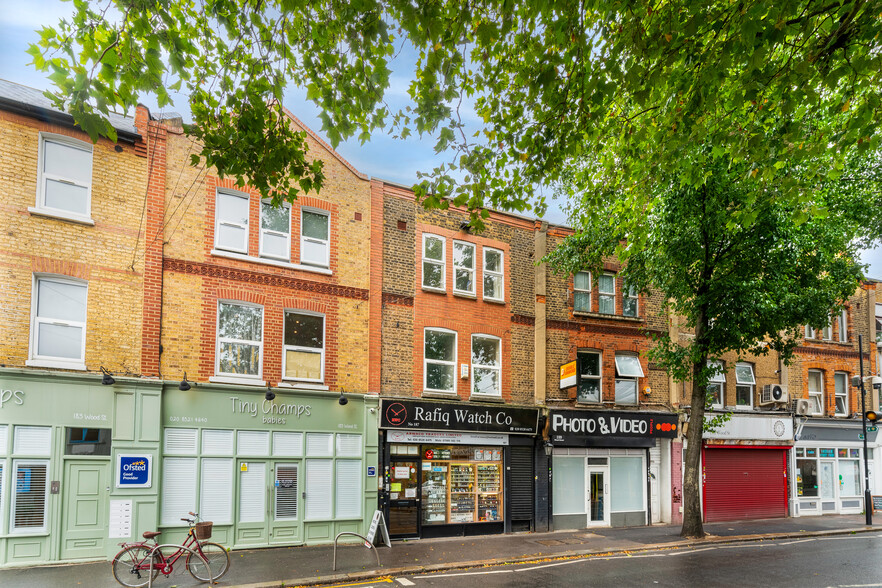 185-187 Wood St, Londres à vendre - Photo de l’immeuble – Image 1 sur 24