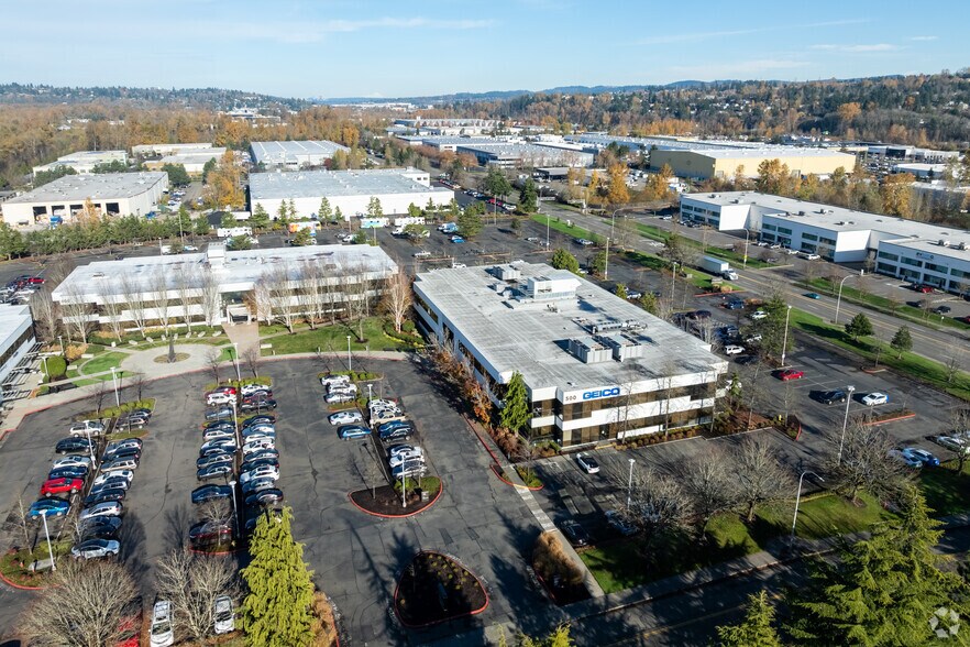 500 SW 39th St, Renton, WA à vendre - Photo de l’immeuble – Image 1 sur 23