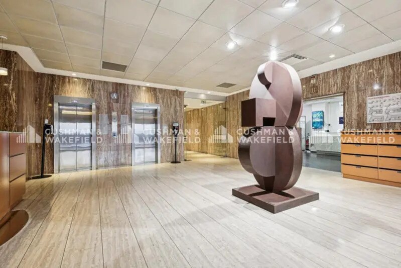 43-47 Avenue De La Grande Armée, Paris à louer - Hall d’entrée – Image 2 sur 9
