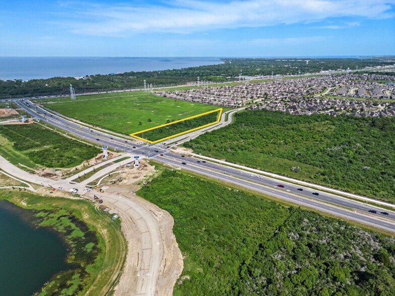 Hwy 96 & Isla Vista, League City, TX à vendre - Aérien – Image 2 sur 3