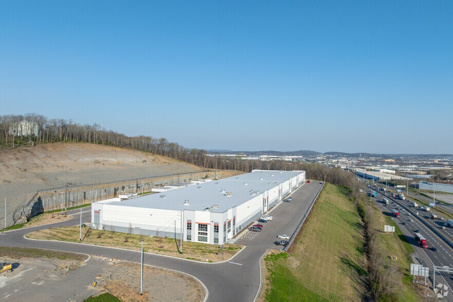 701 Salyers Dr, La Vergne, TN à louer - Aérien – Image 2 sur 2