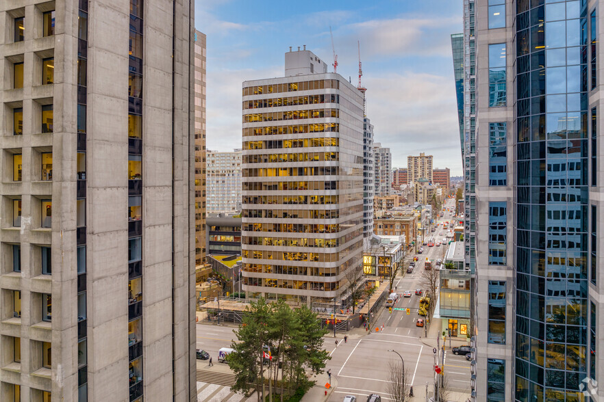 1090 W Georgia St, Vancouver, BC à louer - Photo de l’immeuble – Image 3 sur 5